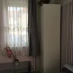 アパート Gruber シオーフォク